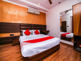 Hotel Royal Town By OYO Rooms