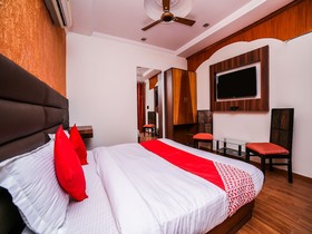 Hotel Royal Town By OYO Rooms