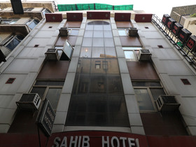 Hotel Sahib by OYO