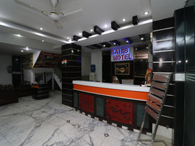 Hotel Sahib by OYO