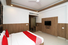 Hotel Salt By OYO Rooms