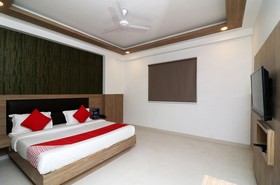 Hotel Salt By OYO Rooms
