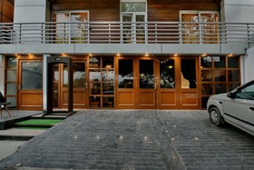 Super Townhouse Hotel Silver Saffron