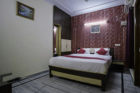 Hotel Sunrise Blue by OYO Rooms