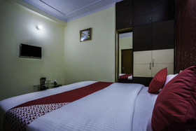 Hotel Sunrise Blue by OYO Rooms