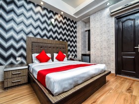 Hotel Sunrize By OYO Rooms