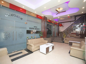 Capital O 47820 Luxury Stay
