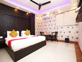 Capital O 47820 Luxury Stay
