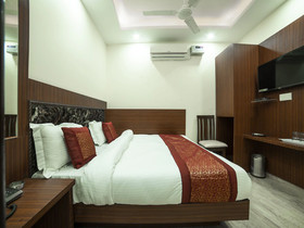 Hotel Toto International By OYO Rooms