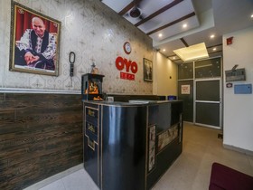 Hotel West Delhi Inn by OYO Rooms