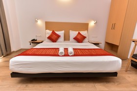 Hotel Yellow Saffron