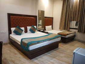 Hotel Indo Continental by ADB Rooms