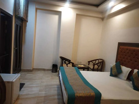 Hotel Indo Continental by ADB Rooms
