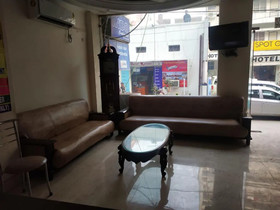 Hotel Indo Continental by ADB Rooms