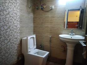 Hotel Indo Continental by ADB Rooms