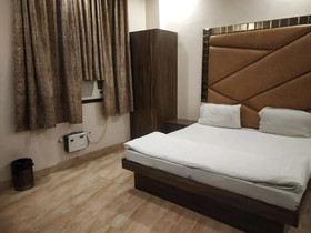 Hotel Indo Continental by ADB Rooms