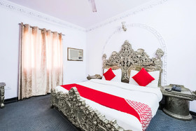 Hotel Ivory Palace by OYO Rooms