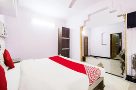 Hotel Ivory Palace by OYO Rooms