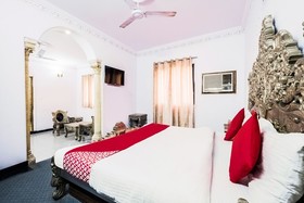 Hotel Ivory Palace by OYO Rooms