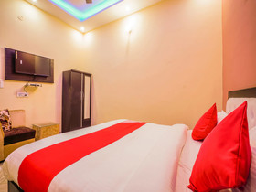 Janak Residency By OYO Rooms