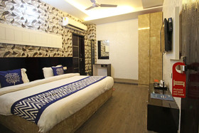 JK Hotel By OYO Rooms
