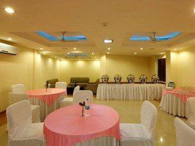 La Sapphire Hotel