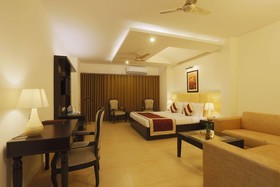 La Sapphire Hotel