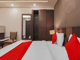 Hotel Le Grand By FabHotels