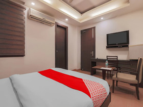 Hotel Le Grand By FabHotels