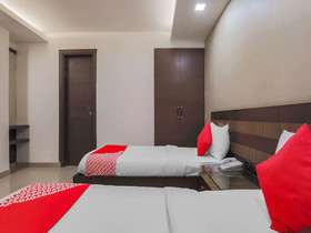 Hotel Le Grand By FabHotels