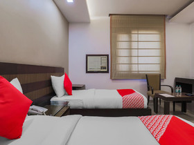 Hotel Le Grand By FabHotels