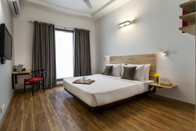 Majestic Inn by OYO