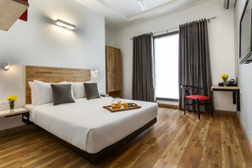 Majestic Inn by OYO