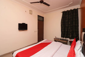 Mayank Palace by OYO Rooms