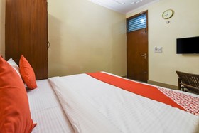 Maya Palace By OYO Rooms