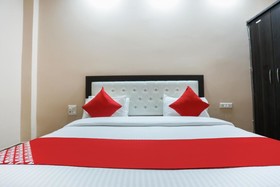 Metro Golden Residency by OYO Rooms
