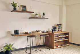 Minimalist Poshtel & Suites