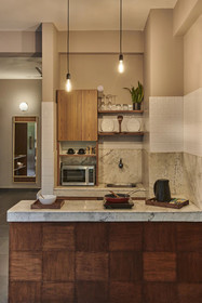 Minimalist Poshtel & Suites