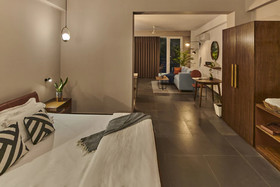 Minimalist Poshtel & Suites