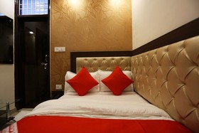 Mona Regency Hotel And Banquets by OYO Rooms