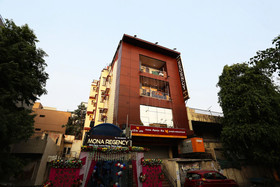 Mona Regency Hotel And Banquets by OYO Rooms