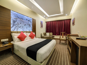 New Haven Hotel Greater Kailash by OYO