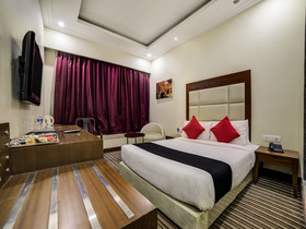 New Haven Hotel Greater Kailash by OYO