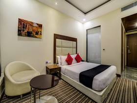 New Haven Hotel Greater Kailash by OYO
