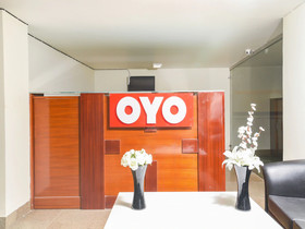 OYO 15623 Golden Crystal
