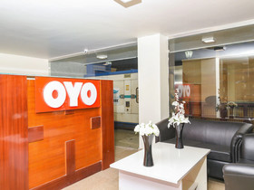 OYO 15623 Golden Crystal