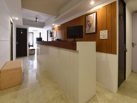 OYO 18618 Ocean Blue Residency