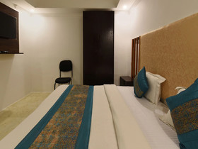 OYO 18618 Ocean Blue Residency