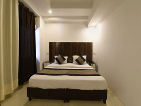 OYO 18618 Ocean Blue Residency
