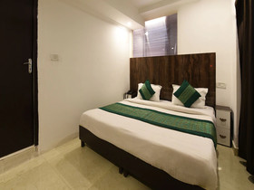 OYO 18618 Ocean Blue Residency